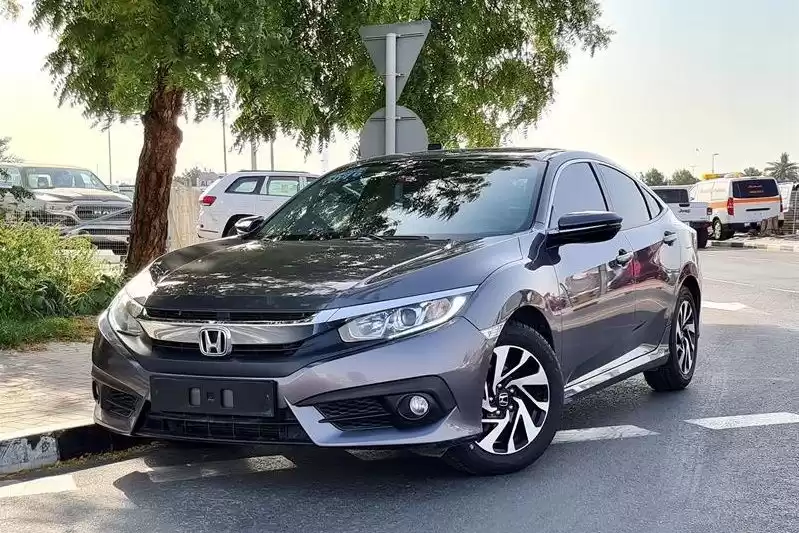 استفاده شده Honda Civic برای فروش که در دوحه #10001 - 1  image 