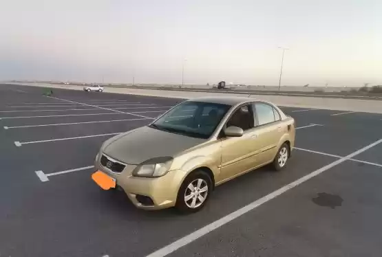 Использовал Kia Rio Продается в Аль-Садд , Доха #10021 - 1  image 