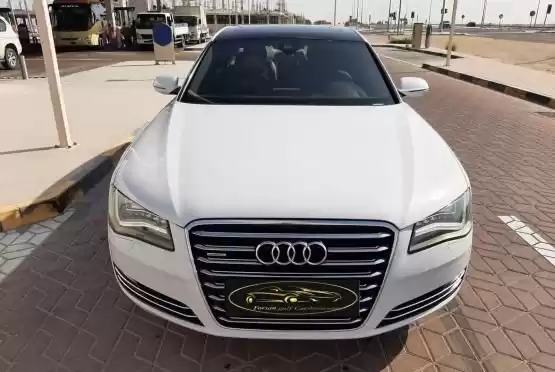 مستعملة Audi A8 للبيع في الدوحة #10028 - 1  صورة 