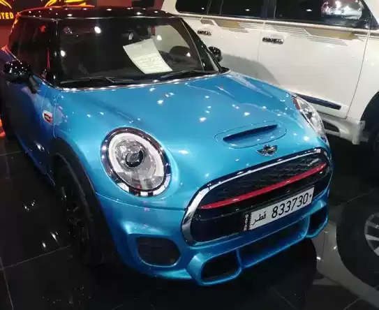 Использовал Mini Unspecified Продается в Аль-Садд , Доха #10049 - 1  image 