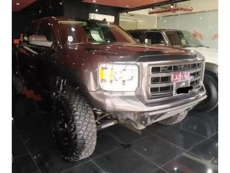 استفاده شده GMC Sierra برای فروش که در دوحه #10115 - 1  image 