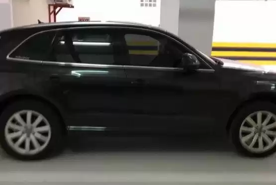 Usado Audi Q5 Venta en al-sad , Doha #10152 - 1  image 