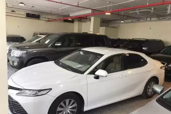 مستعملة Toyota Camry للبيع في الدوحة #10212 - 1  صورة 