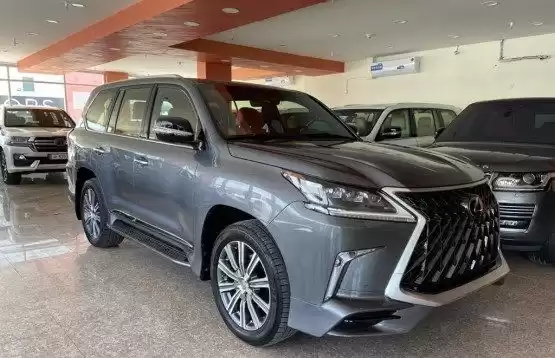 استفاده شده Lexus LX برای فروش که در دوحه #10246 - 1  image 