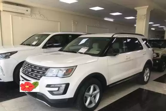 Utilisé Lexus LX À vendre au Doha #10261 - 1  image 