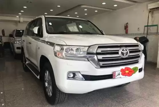 استفاده شده Toyota Land Cruiser برای فروش که در دوحه #10263 - 1  image 