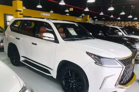 استفاده شده Lexus LX برای فروش که در دوحه #10277 - 1  image 