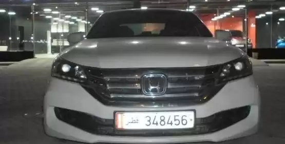 استفاده شده Honda Accord برای فروش که در دوحه #10342 - 1  image 