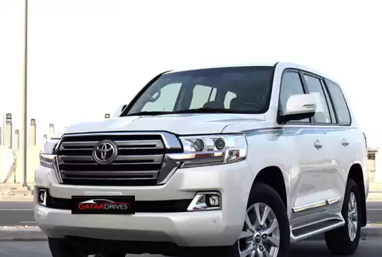 کاملا نو Toyota Land Cruiser برای فروش که در دوحه #10349 - 1  image 