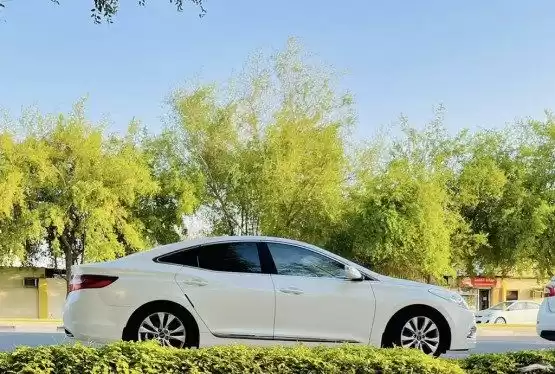 Usado Hyundai Unspecified Venta en Doha #10429 - 1  image 