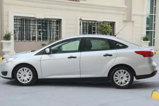 Использовал Ford Focus Продается в Аль-Садд , Доха #10437 - 1  image 