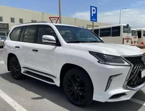 Использовал Lexus LX Продается в Доха #10476 - 1  image 