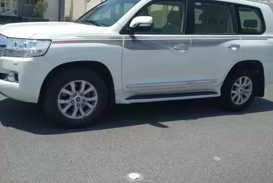 Usado Toyota Land Cruiser Venta en Doha #10540 - 1  image 