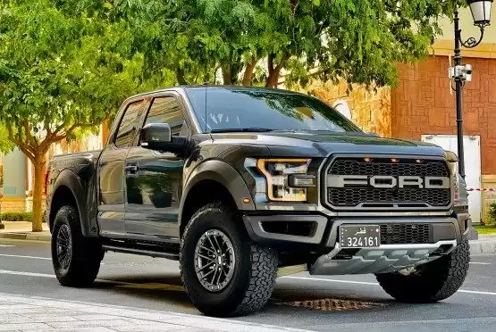 Utilisé Ford F150 À vendre au Doha #10542 - 1  image 