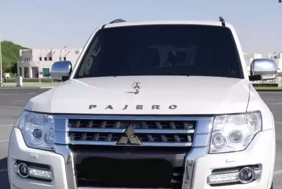 مستعملة Mitsubishi Pajero للبيع في الدوحة #10544 - 1  صورة 
