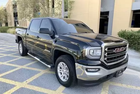 Used GMC Sierra For Sale in Al Sadd , Doha #10592 - 1  image 