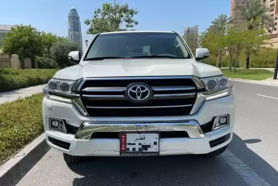 مستعملة Toyota Land Cruiser للبيع في الدوحة #10604 - 1  صورة 