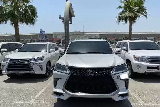 مستعملة Lexus LX للبيع في الدوحة #10615 - 1  صورة 