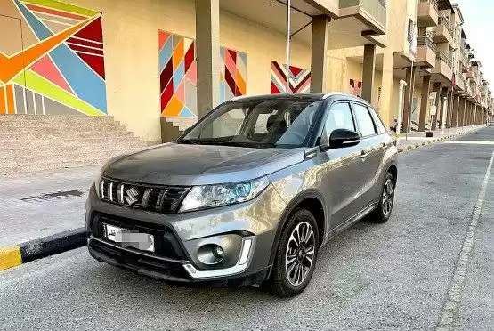 Использовал Suzuki Vitara Продается в Доха #10682 - 1  image 