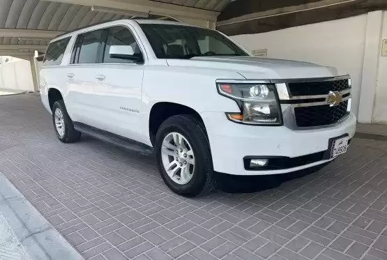 استفاده شده Chevrolet Suburban برای فروش که در دوحه #10698 - 1  image 