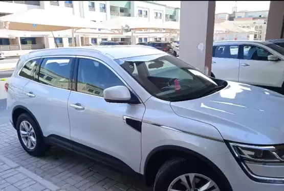 Used Renault Unspecified For Sale in Doha #10710 - 1  image 