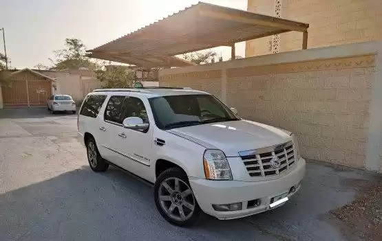 用过的 Cadillac Unspecified 出售 在 多哈 #10756 - 1  image 
