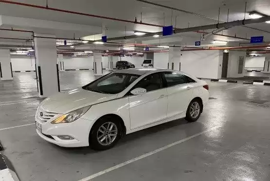 استفاده شده Hyundai Sonata برای فروش که در دوحه #10785 - 1  image 