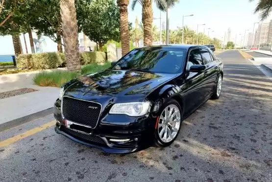 Gebraucht Chrysler Unspecified Zu verkaufen in Al Sadd , Doha #10798 - 1  image 