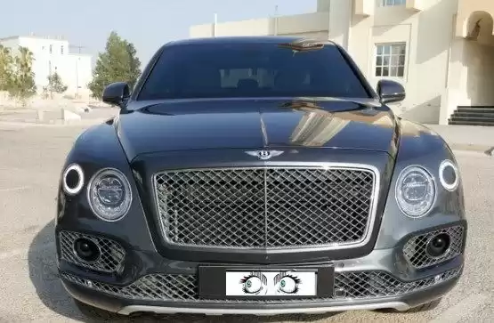 مستعملة Bentley Bentayga للبيع في الدوحة #10836 - 1  صورة 