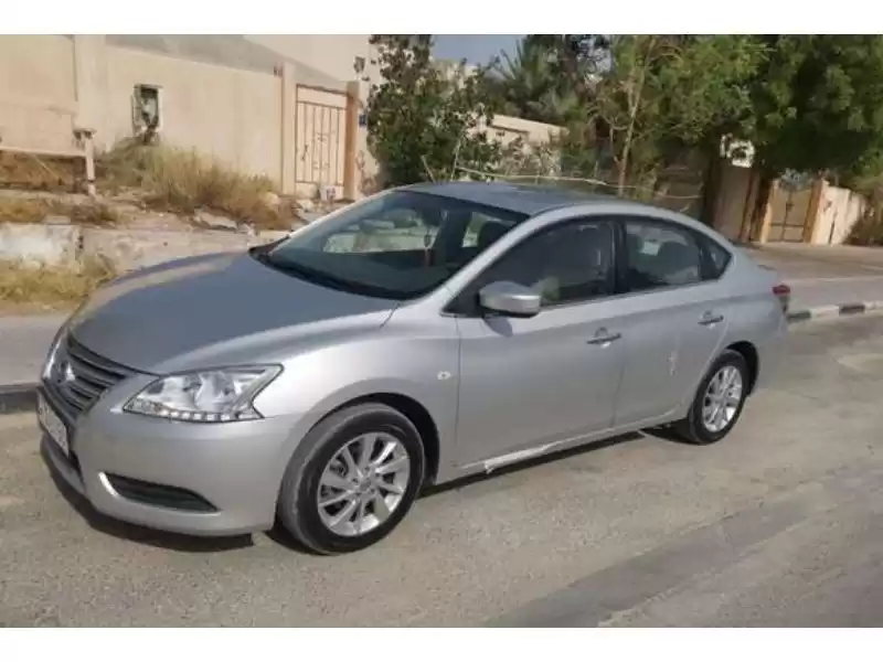 مستعملة Nissan Sentra للبيع في الدوحة #10957 - 1  صورة 
