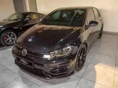 用过的 Volkswagen Golf 出售 在 萨德 , 多哈 #11106 - 1  image 