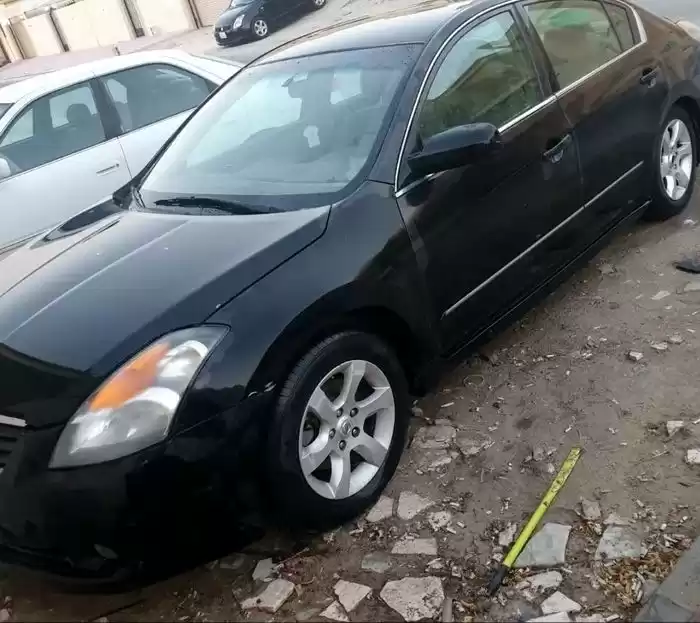 مستعملة Nissan Altima للبيع في الدوحة #11185 - 1  صورة 