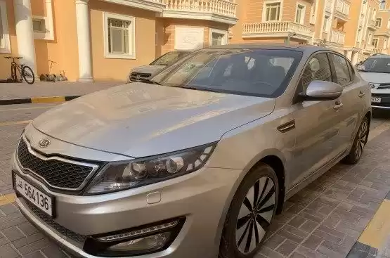 Использовал Kia Optima Продается в Доха #11217 - 1  image 