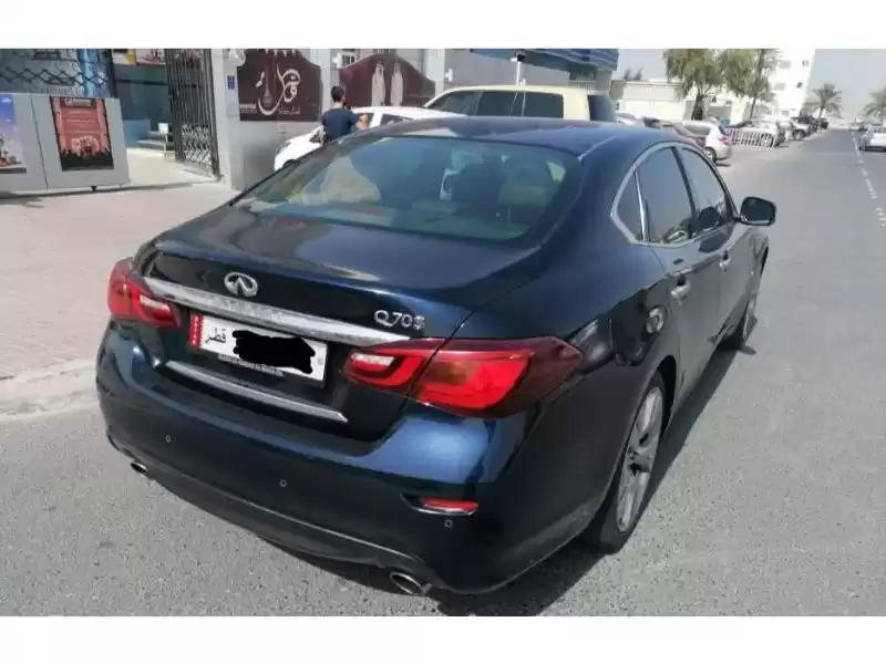 استفاده شده Infiniti Q70 برای فروش که در دوحه #11282 - 1  image 