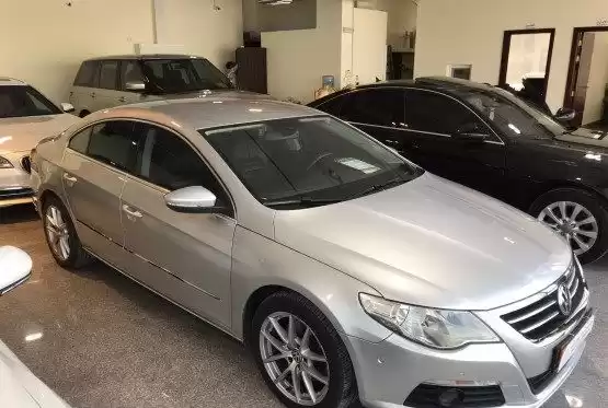 مستعملة Volkswagen Passat للبيع في الدوحة #11286 - 1  صورة 
