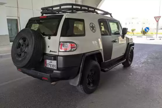 مستعملة Toyota FJ Cruiser للبيع في الدوحة #11470 - 1  صورة 