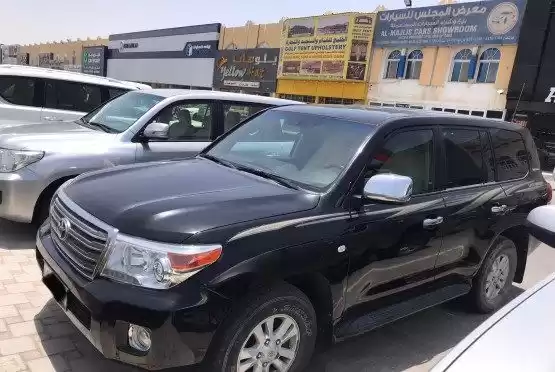 استفاده شده Toyota Land Cruiser برای فروش که در دوحه #11529 - 1  image 
