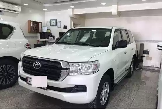 Utilisé Toyota Land Cruiser À vendre au Doha #11657 - 1  image 