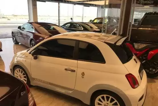 Kullanılmış Fiat Abarth Satılık içinde Doha #11697 - 1  image 