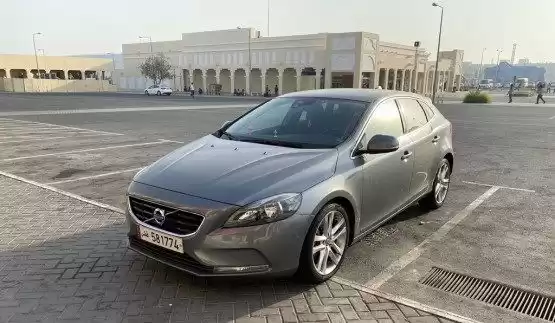 مستعملة Volvo V40 للبيع في السد , الدوحة #11730 - 1  صورة 