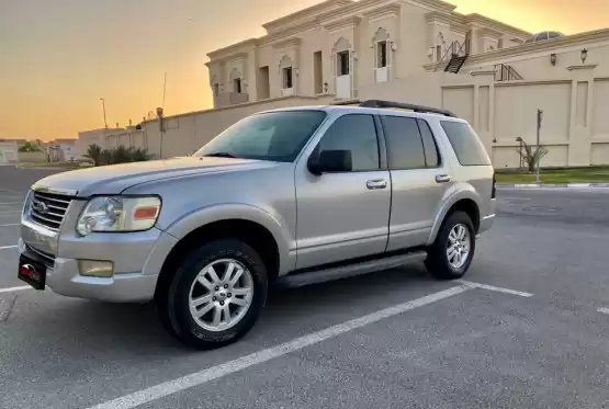 Usado Ford Explorer Venta en Doha #11870 - 1  image 