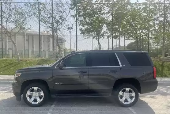 مستعملة Chevrolet Tahoe للبيع في الدوحة #11883 - 1  صورة 