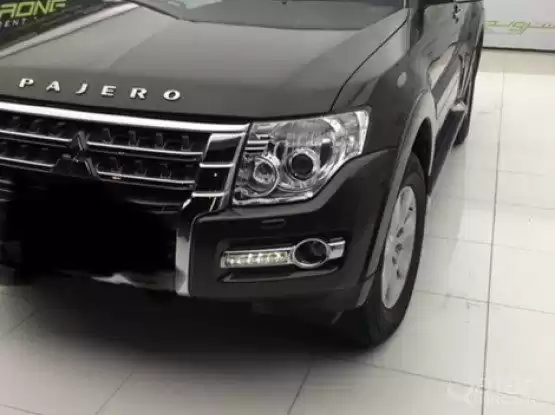 مستعملة Mitsubishi Pajero للبيع في الدوحة #11893 - 1  صورة 
