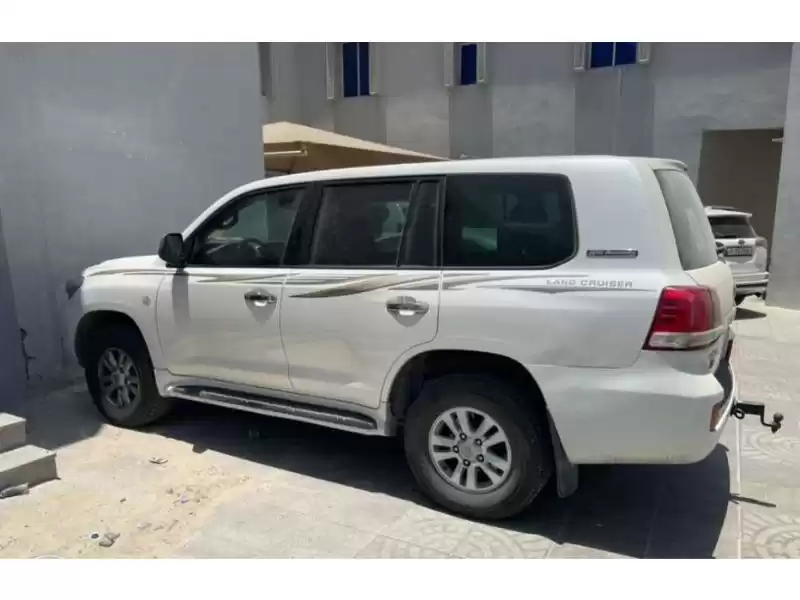 用过的 Toyota Land Cruiser 出售 在 多哈 #11923 - 1  image 