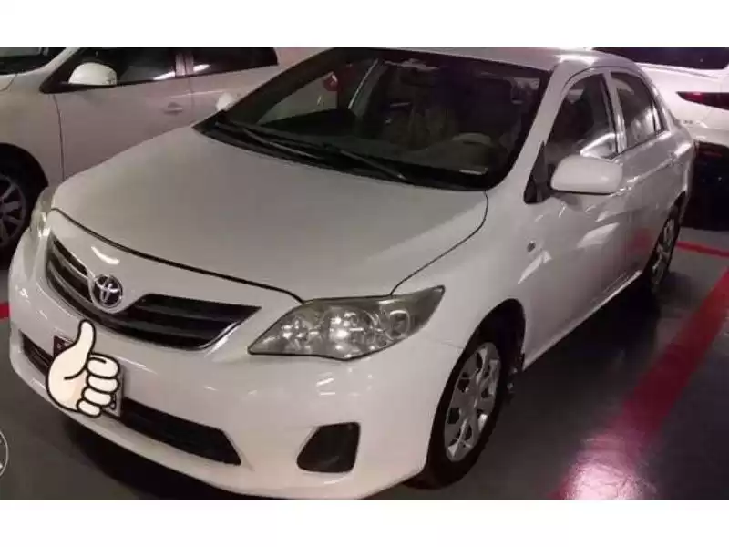 مستعملة Toyota Corolla للبيع في الدوحة #11924 - 1  صورة 