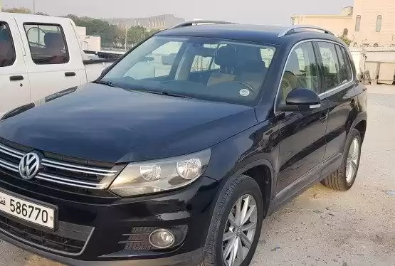 مستعملة Volkswagen Tiguan للبيع في الدوحة #11937 - 1  صورة 
