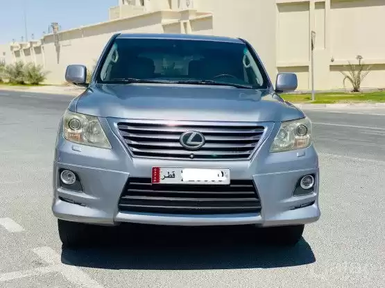 Utilisé Lexus LX À vendre au Doha #12179 - 1  image 
