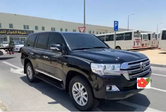 استفاده شده Toyota Land Cruiser برای فروش که در دوحه #12205 - 1  image 