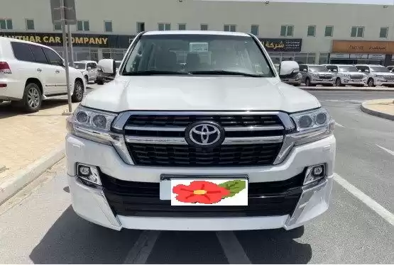 مستعملة Toyota Land Cruiser للبيع في الدوحة #12206 - 1  صورة 