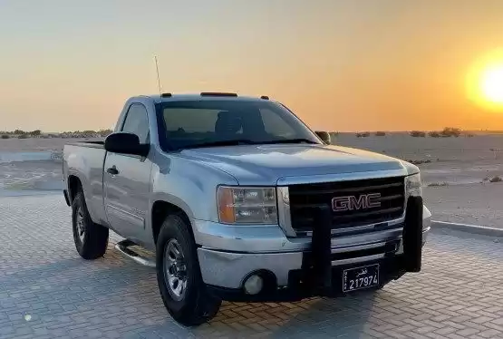 مستعملة GMC Unspecified للبيع في الدوحة #12226 - 1  صورة 